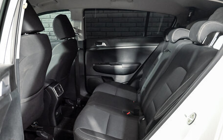 KIA Sportage IV рестайлинг, 2020 год, 2 210 000 рублей, 19 фотография