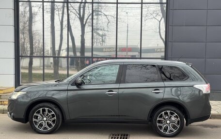 Mitsubishi Outlander III рестайлинг 3, 2014 год, 1 500 000 рублей, 5 фотография