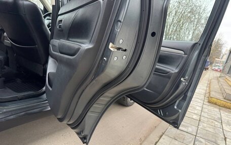 Mitsubishi Outlander III рестайлинг 3, 2014 год, 1 500 000 рублей, 18 фотография