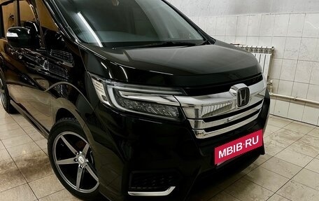 Honda Stepwgn IV, 2021 год, 2 880 000 рублей, 1 фотография