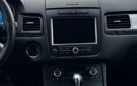 Volkswagen Touareg III, 2011 год, 2 100 000 рублей, 6 фотография