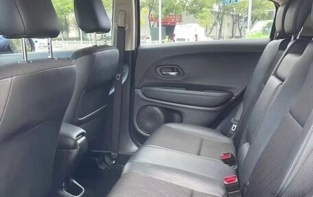 Honda Vezel, 2021 год, 1 370 000 рублей, 8 фотография