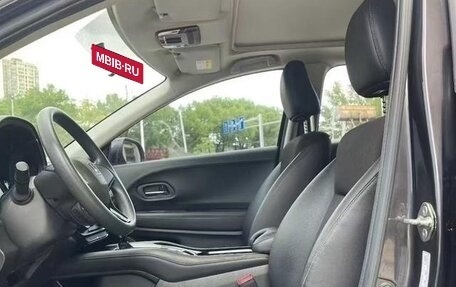 Honda Vezel, 2021 год, 1 370 000 рублей, 9 фотография