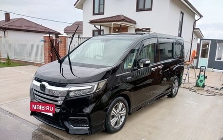 Honda Stepwgn IV, 2019 год, 3 300 000 рублей, 6 фотография