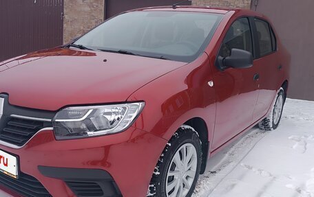 Renault Logan II, 2019 год, 985 000 рублей, 2 фотография