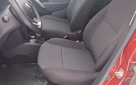 Renault Logan II, 2019 год, 985 000 рублей, 19 фотография