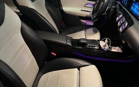 Mercedes-Benz CLA, 2019 год, 3 000 000 рублей, 6 фотография