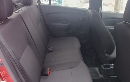 Renault Logan II, 2019 год, 985 000 рублей, 30 фотография