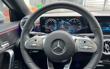 Mercedes-Benz A-Класс, 2021 год, 1 900 000 рублей, 10 фотография