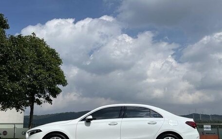 Mercedes-Benz A-Класс, 2021 год, 1 900 000 рублей, 7 фотография