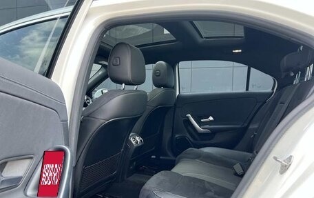 Mercedes-Benz A-Класс, 2021 год, 1 900 000 рублей, 11 фотография