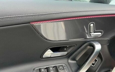 Mercedes-Benz A-Класс, 2021 год, 1 900 000 рублей, 16 фотография