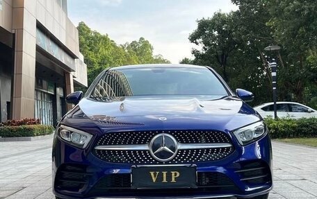 Mercedes-Benz A-Класс, 2021 год, 1 900 000 рублей, 2 фотография