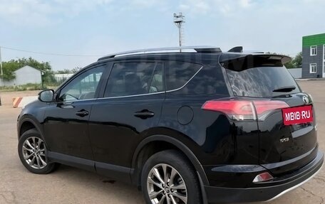 Toyota RAV4, 2019 год, 3 460 000 рублей, 5 фотография