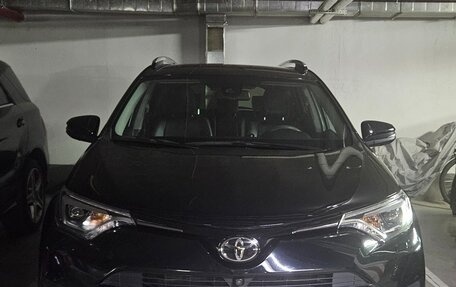 Toyota RAV4, 2019 год, 3 460 000 рублей, 13 фотография