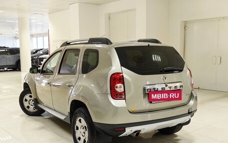 Renault Duster I рестайлинг, 2015 год, 949 000 рублей, 2 фотография
