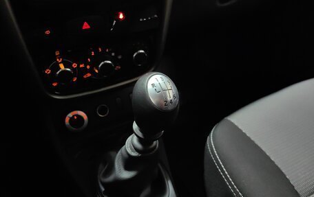 Renault Duster I рестайлинг, 2015 год, 949 000 рублей, 16 фотография