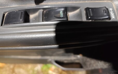 Suzuki Vitara II рестайлинг, 1996 год, 200 000 рублей, 17 фотография