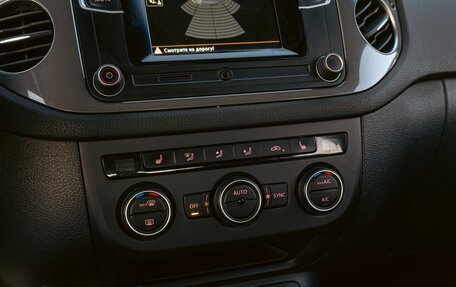 Volkswagen Tiguan I, 2015 год, 1 275 000 рублей, 14 фотография