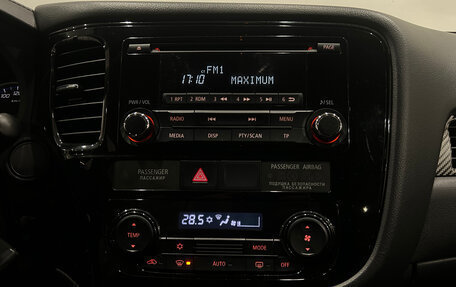 Mitsubishi Outlander III рестайлинг 3, 2017 год, 1 649 000 рублей, 18 фотография