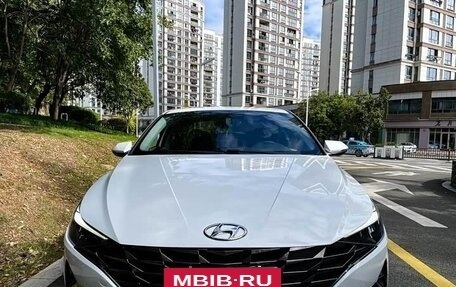 Hyundai Elantra, 2022 год, 1 465 000 рублей, 2 фотография