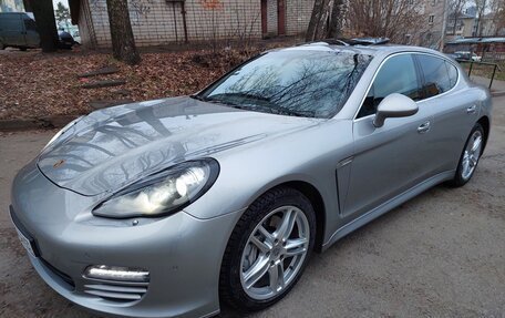 Porsche Panamera II рестайлинг, 2012 год, 2 700 000 рублей, 1 фотография