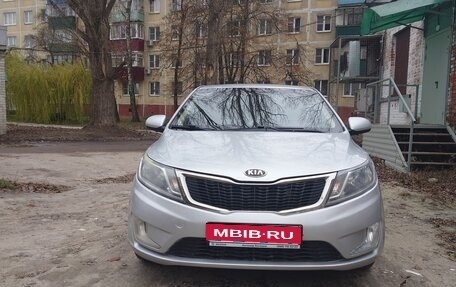 KIA Rio III рестайлинг, 2015 год, 690 000 рублей, 1 фотография