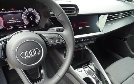 Audi A3, 2025 год, 3 800 000 рублей, 10 фотография