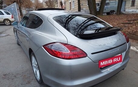 Porsche Panamera II рестайлинг, 2012 год, 2 700 000 рублей, 9 фотография