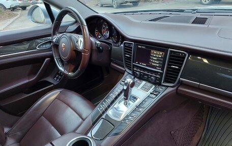 Porsche Panamera II рестайлинг, 2012 год, 2 700 000 рублей, 26 фотография