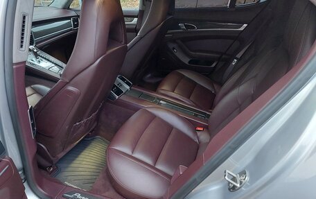 Porsche Panamera II рестайлинг, 2012 год, 2 700 000 рублей, 29 фотография