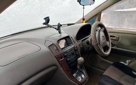 Toyota Harrier, 2000 год, 650 000 рублей, 3 фотография