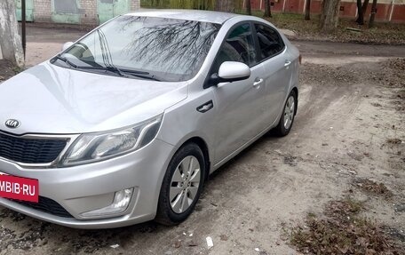 KIA Rio III рестайлинг, 2015 год, 690 000 рублей, 2 фотография