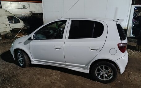 Toyota Vitz, 2000 год, 400 000 рублей, 2 фотография