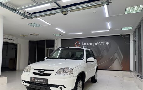 Chevrolet Niva I рестайлинг, 2013 год, 650 000 рублей, 3 фотография