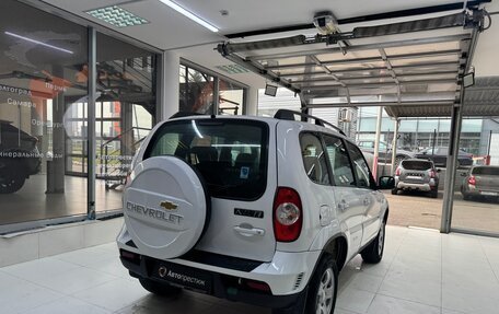 Chevrolet Niva I рестайлинг, 2013 год, 650 000 рублей, 4 фотография