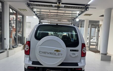 Chevrolet Niva I рестайлинг, 2013 год, 650 000 рублей, 5 фотография