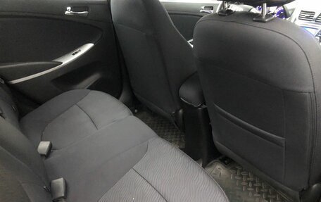 Hyundai Solaris II рестайлинг, 2013 год, 695 000 рублей, 11 фотография