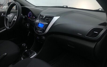 Hyundai Solaris II рестайлинг, 2013 год, 695 000 рублей, 9 фотография