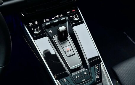 Porsche 911, 2024 год, 34 000 000 рублей, 28 фотография