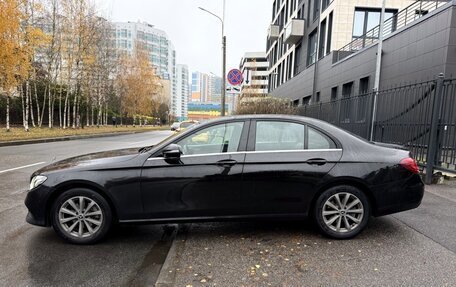 Mercedes-Benz E-Класс, 2017 год, 1 550 000 рублей, 4 фотография