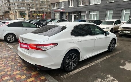 Toyota Camry, 2021 год, 3 450 000 рублей, 1 фотография