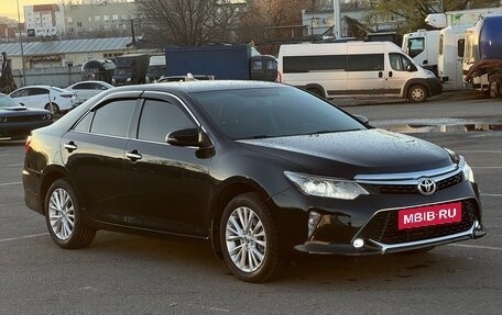 Toyota Camry, 2017 год, 1 970 000 рублей, 10 фотография