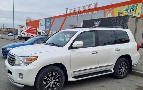 Toyota Land Cruiser 200, 2013 год, 5 300 000 рублей, 3 фотография