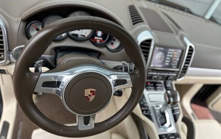 Porsche Cayenne III, 2011 год, 3 999 900 рублей, 28 фотография