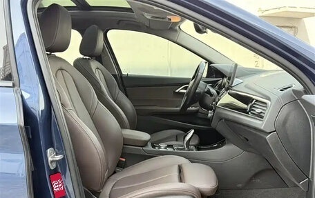 BMW 1 серия, 2022 год, 1 530 000 рублей, 10 фотография