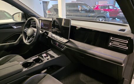 Volkswagen Tiguan, 2025 год, 5 150 000 рублей, 26 фотография