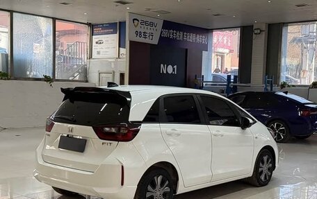 Honda Fit, 2022 год, 1 250 000 рублей, 7 фотография