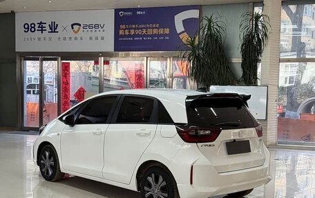 Honda Fit, 2022 год, 1 250 000 рублей, 4 фотография