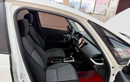 Honda Fit, 2022 год, 1 250 000 рублей, 12 фотография